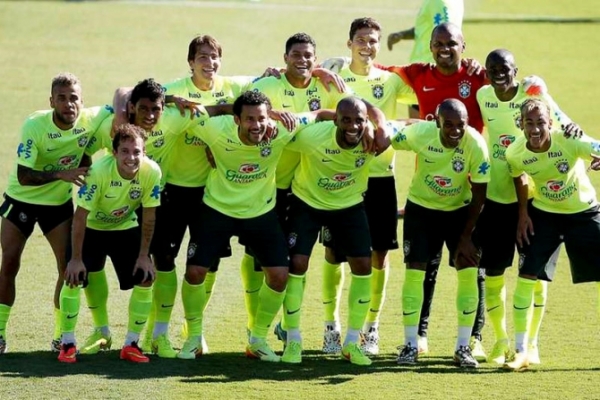 David Luiz  poupado de parte final de treino e cria dvida