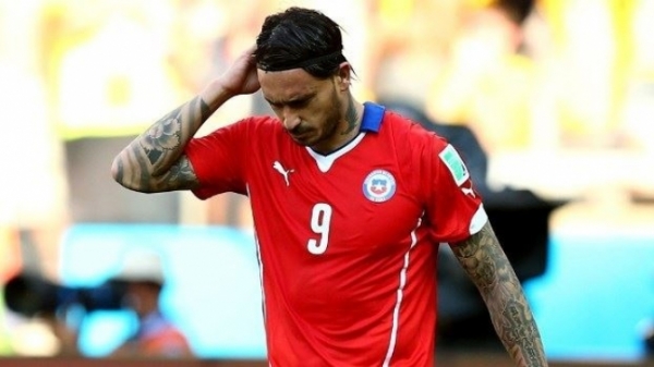 Em rede social, Pinilla detona assessor da CBF e pede punio maior  Fifa