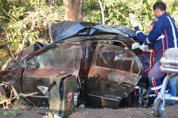 Acidente mata trs de uma mesma famlia na estrada de Pocon