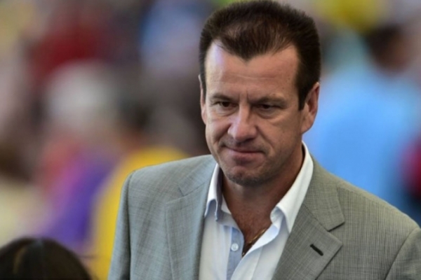 Dunga anuncia comisso sem Jorginho e com Taffarel