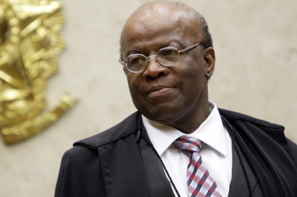 Aposentadoria de Joaquim Barbosa  publicada no 'Dirio Oficial da Unio'