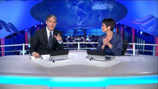 Sandra Annenberg salva 'Jornal Nacional' de erro e tira riso de William Bonner