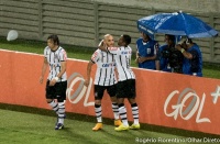 Com dois belos gols, Corinthians vence o Vitria por 2 a 1 na Arena Pantanal