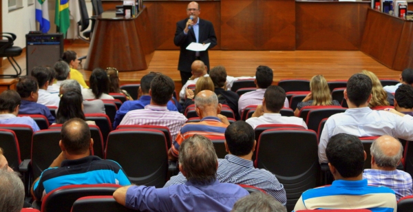 Eleitos e suplentes participam de reunio no Tribunal Regional Eleitoral