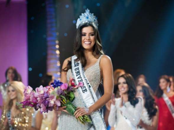 Paulina Vega, candidata da Colmbia, vence Miss Universo 2015