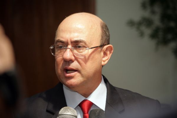 TJ diz que no h elementos para condenao e arquiva ao contra Riva