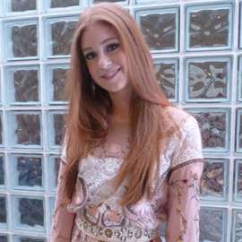 Ftima Bernardes sugere que Marina Ruy Barbosa est usando vestido muito curto