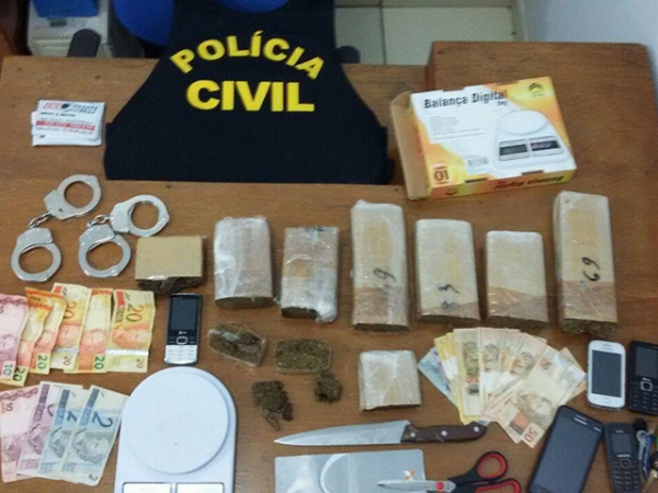 Polcia Civil de Juara prende elementos com mais de 3 kg de maconha.