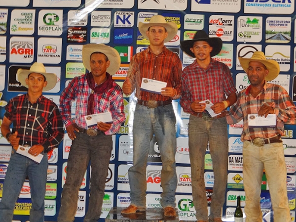 Juara leva dois prmios no rodeio em Touros e um em cavalos na 23 Expovale