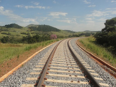 Empresa chinesa que faz estudos de ferrovia em MT questiona demanda