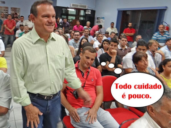 Por mais honesto que seja o dono, mão de político é sempre suspeita.