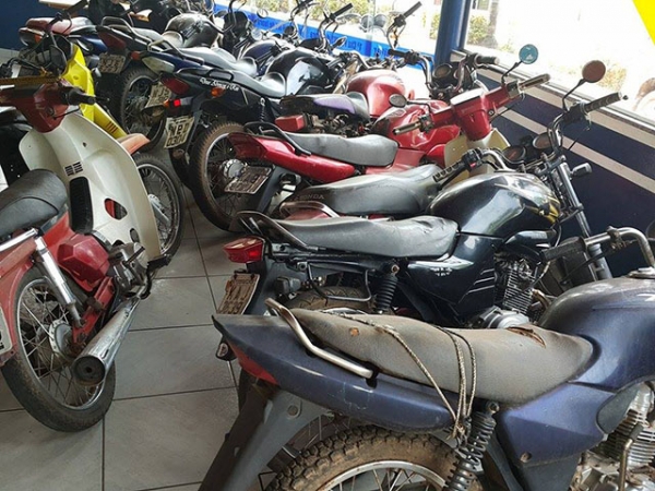 Vrias motocicletas foram apreendidas no incio da Campanha Nacional do Transito em Juara