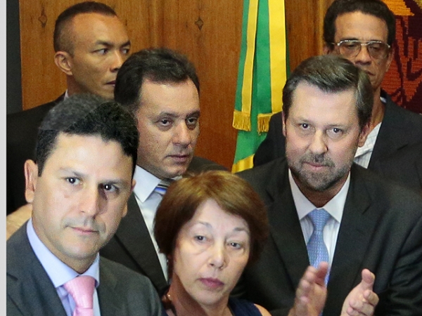 Novo pedido de impeachment contra a presidente Dilma  protocolado na Cmara