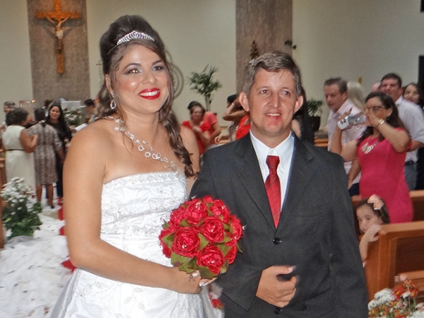 Altair Barbosa e Adriana Azevedo realizam matrimonio em Novo Horizonte do Norte.