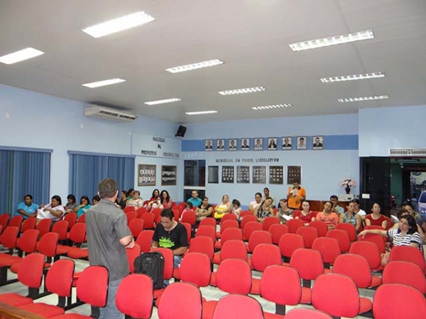 Prefeitura dar aumento de 11,36% aos servidores do ensino pblico de Juara.