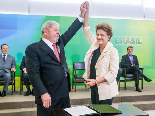 Lula toma posse no Planalto como novo ministro da Casa Civil