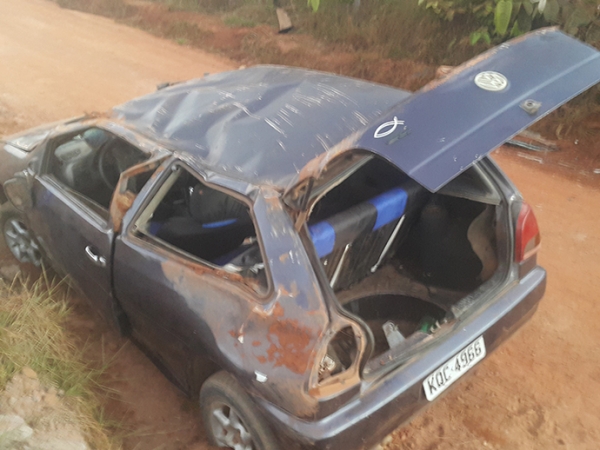 Veculo capota em estrada vicinal de Juara. Ningum ficou ferido