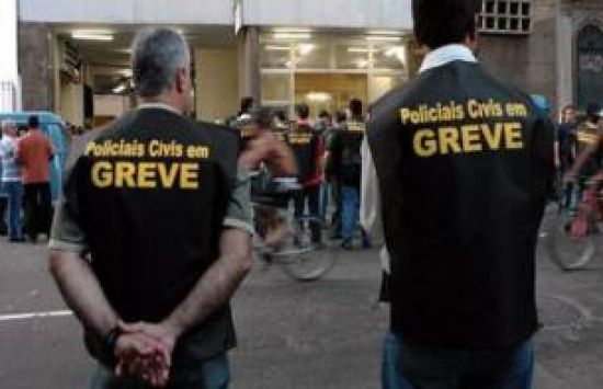 Escrives encerram greve em Mato Grosso