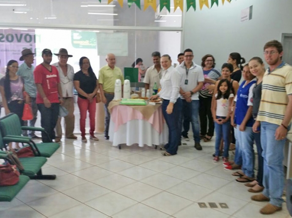 Sicredi Completa 12 Anos em Tabapor.