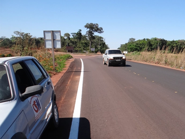 Motoristas com faris acesos nas rodovias do Vale do Arinos so a minoria.