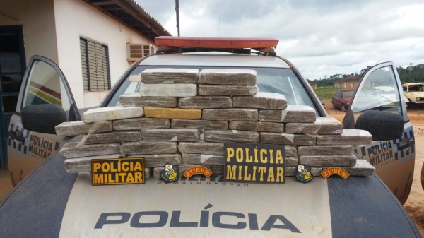 PM de Americanda do Norte recuperam cerca de 30 kg de maconha na MT 220.