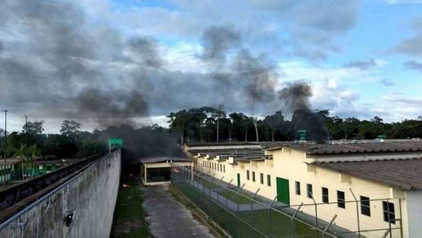 Rebelio em presdio deixa 60 mortos em Manaus