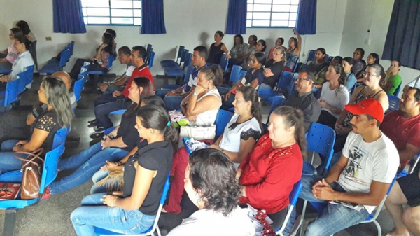 Reunio define metas de trabalho na Secretaria Municipal de Educao, Cultura, Esporte e Lazer