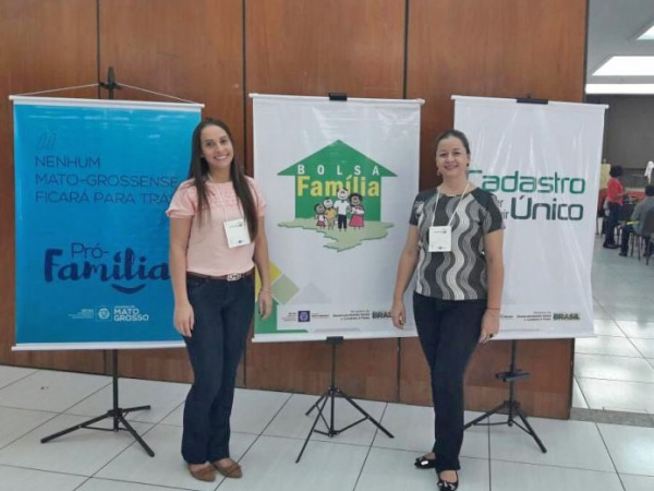 Andra Bezerra e psicloga do CRAS participam do Encontro de Gestores da Assistncia Social 2017