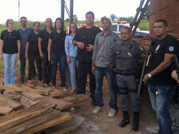 Polcia Civil realiza primeira incinerao de drogas em Tabapor