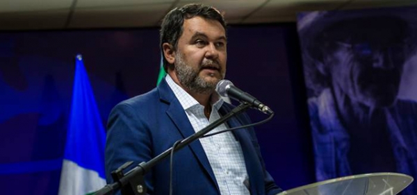 Oscar sugere aos prefeitos municipais a destinao de Emendas Parlamentares aos vereadores  