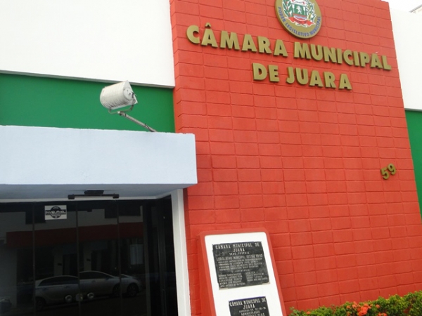 Novo horrio das sesses da Cmara Municipal: a partir de hoje ser as 19h30.