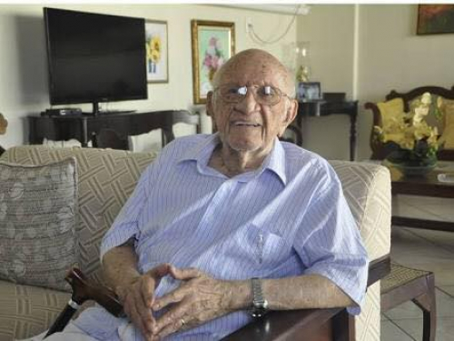 Morre aos 94 anos de idade, o ex-prefeito de Cuiab Aecim Tocantins