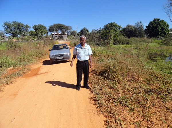 Vereador Hlio Casto (PPS) visita estradas do interior do municpio