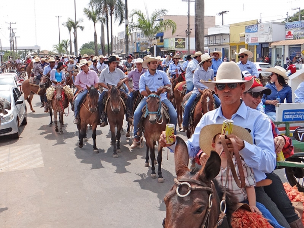 Comisso Organizadora alerta sobre necessidade de exames de mormo e anemia para desfile da Expovale