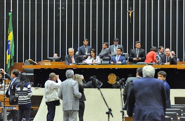 Michel Temer  notificado, e Plenrio analisar denncia contra o presidente da Repblica nesta quarta-feira