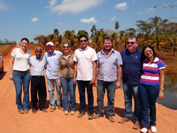 Vereadores e prefeita visitam de obras na regio de Itapaina.