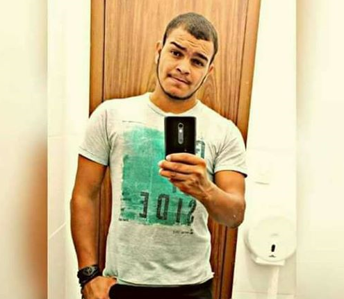 Jovem encontrado ferido dentro do parque de exposies de Juna morre a caminho do hospital