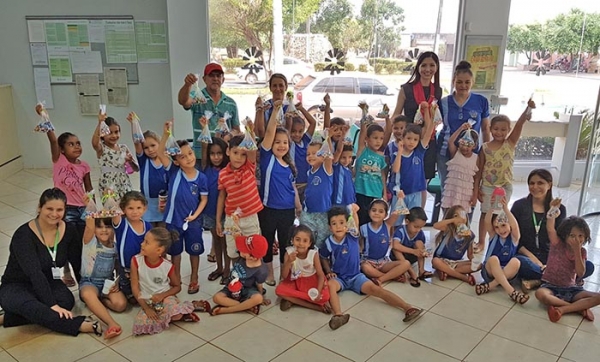 Sicredi de Tabapor comemorou semana da criana com projeto que ensina a importncia de Poupar.