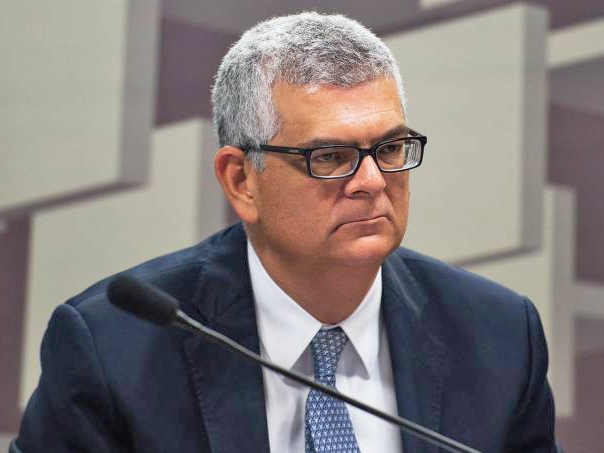 Temer confirma Monteiro na Petrobras e nega mudana em preos 