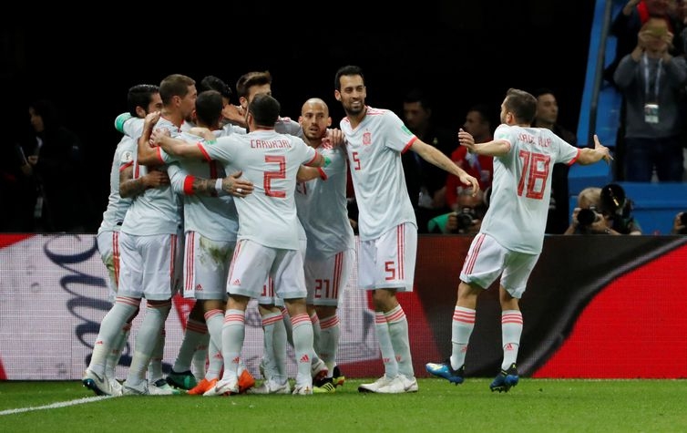 Stimo dia da Copa v placares magros e garra de selees sem tradio