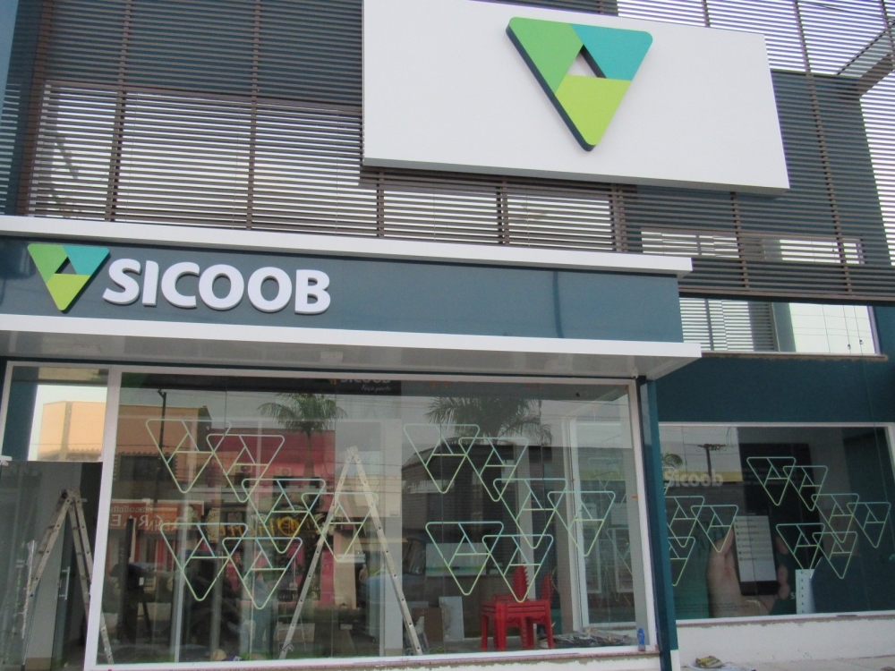 SICOOB inaugura sua nova agncia nesta sexta-feira, dia 26, em Juara. Bem no corao da cidade.