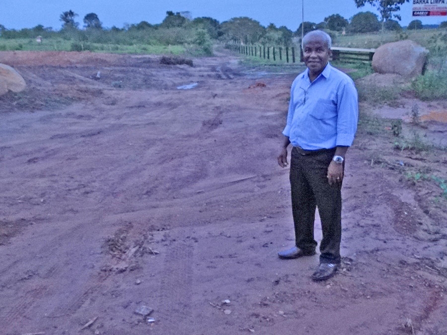 Vereador Hlio Casto agradece reconstruo de ponte e pede recuperao de trecho de estrada.