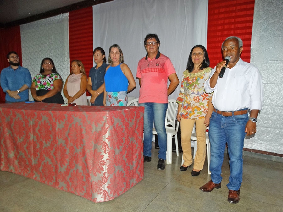 Famlia Nota 10: Vereador Hlio Casto representa o Poder Legislativo em evento da Escola Costa e Silva