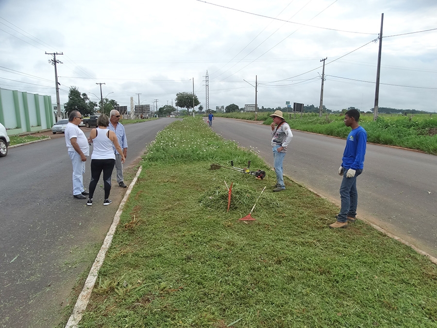 Conselho Gestor formado pela prefeitura de Juara inicia limpeza urbana nas ruas e avenidas centrais da cidade.