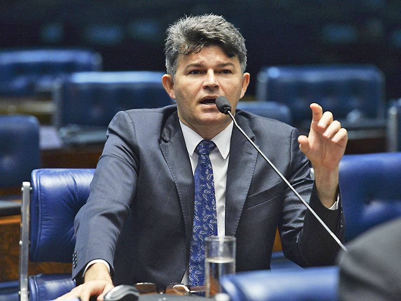 Medeiros quer proibir destruio de veculos e equipamentos utilizados em infraes ambientais