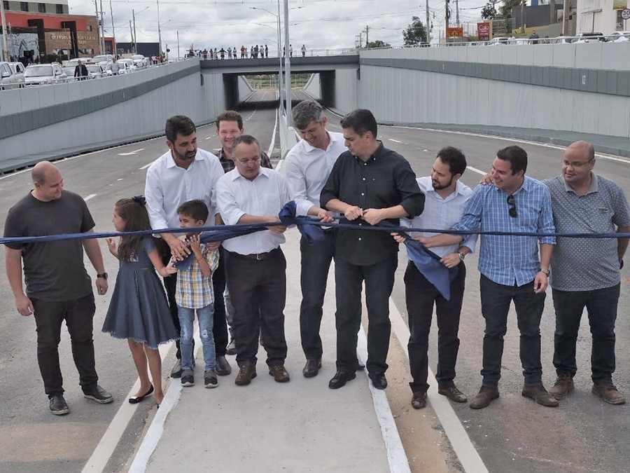 Governo inaugura trincheira que conecta Cuiab com todas regies do estado