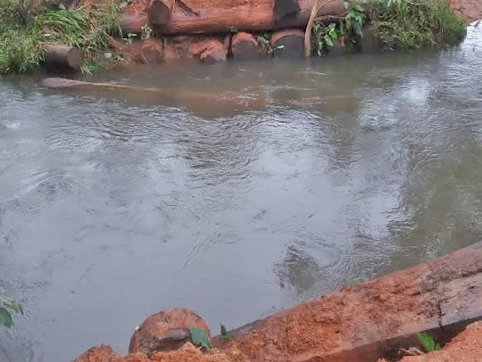 Vereador Hlio Casto cobra recuperao imediata de ponte na regio do PA Vale do Arinos