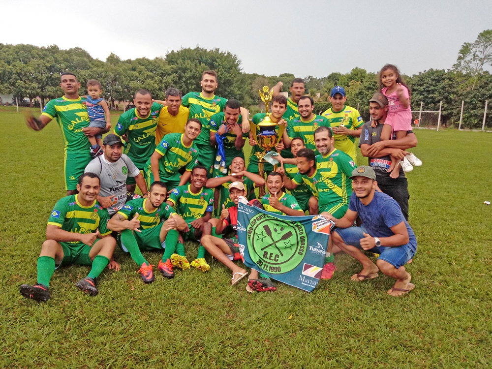 Remo vence o Juventus e levanta a taa de campeo da Copa Mauricio Venncio.