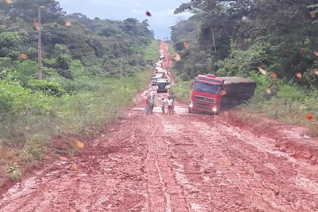 Governo do estado lana Chamamento Pblico para pavimentao da Rodovia MT 220.