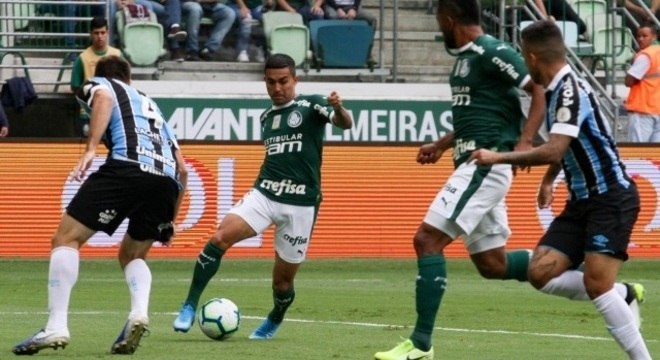 Palmeiras perde para o Grmio e garante ttulo brasileiro do Flamengo